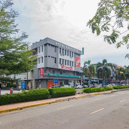 Oyo 727 Hotel Rafflesia Кота-Кинабалу Экстерьер фото