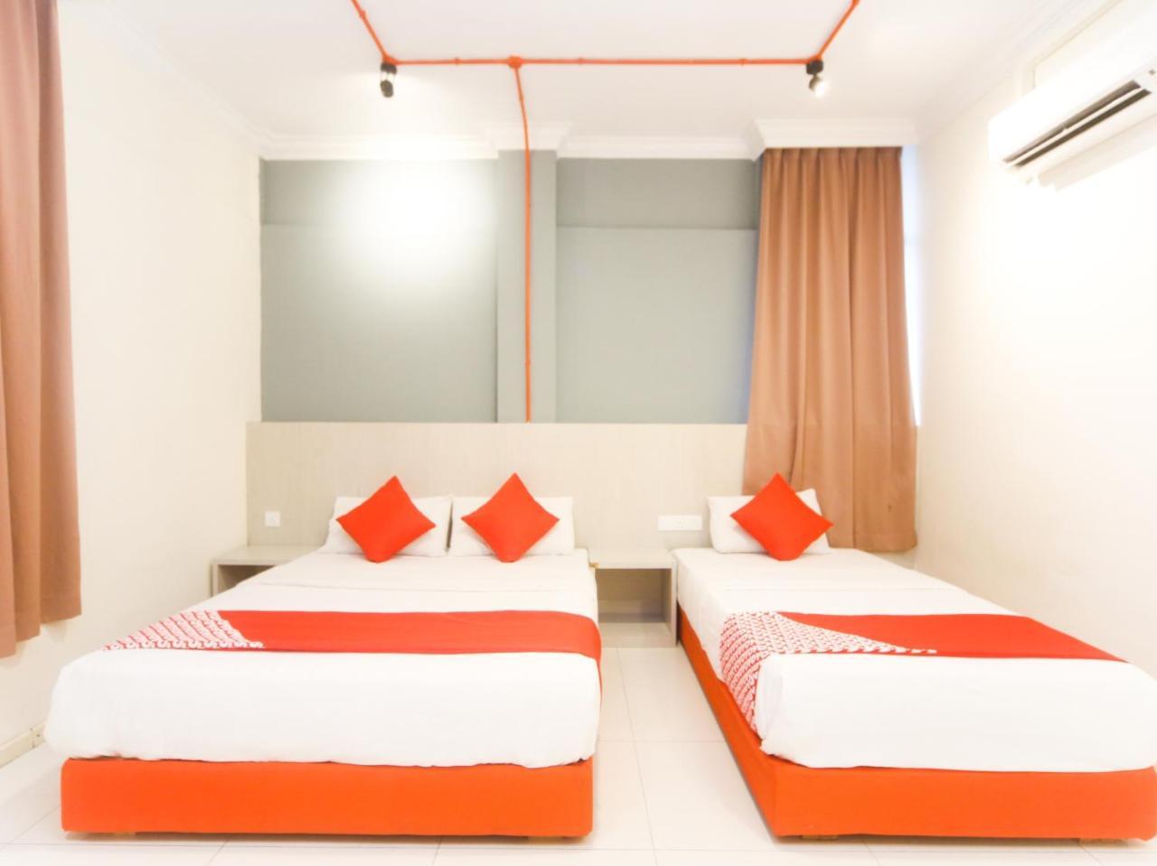 Oyo 727 Hotel Rafflesia Кота-Кинабалу Экстерьер фото