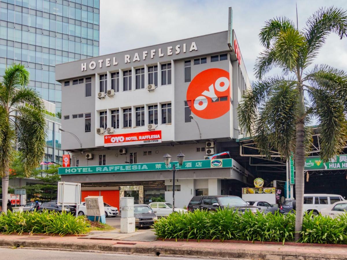 Oyo 727 Hotel Rafflesia Кота-Кинабалу Экстерьер фото